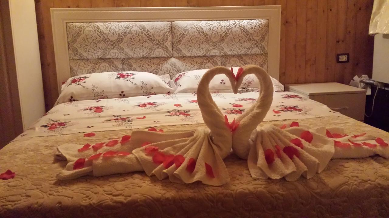 Hotel Vataksi Berdic e Siperme Extérieur photo